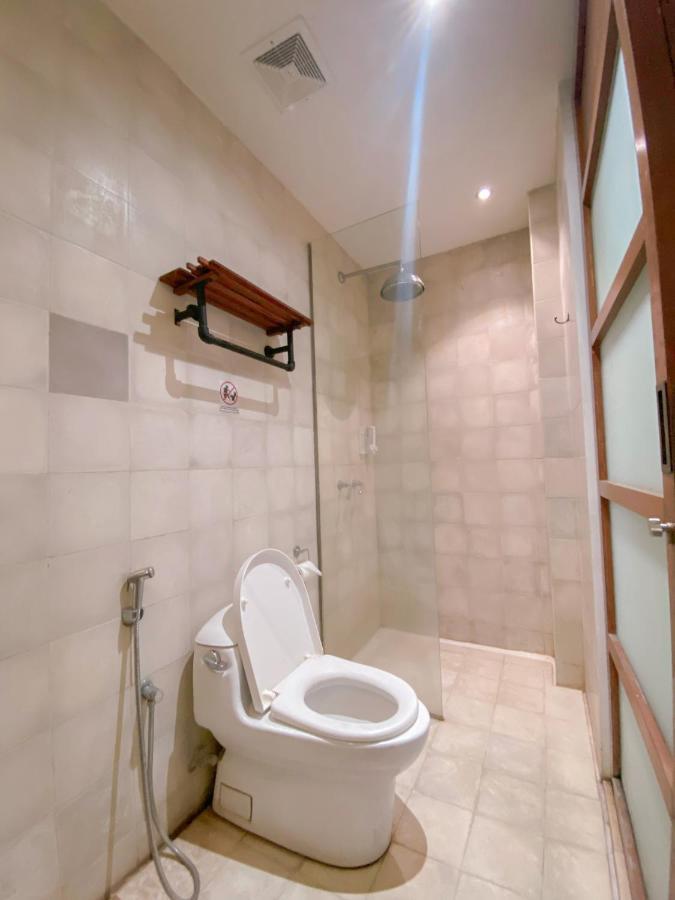 Augustina Home Malang Extérieur photo