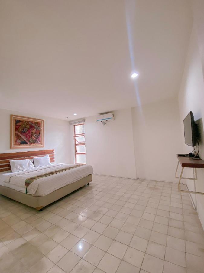 Augustina Home Malang Extérieur photo