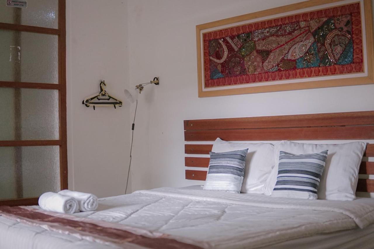 Augustina Home Malang Extérieur photo