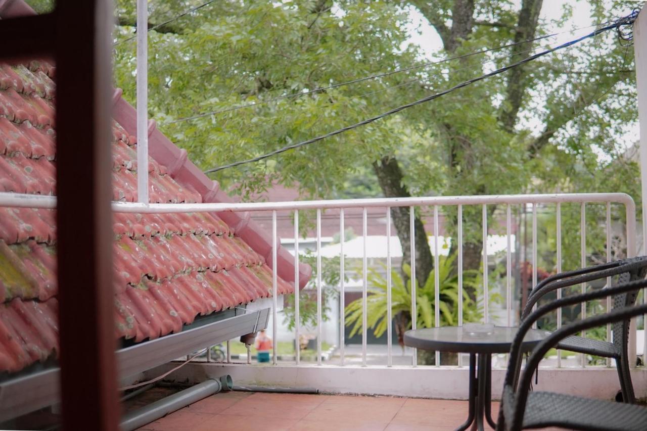 Augustina Home Malang Extérieur photo