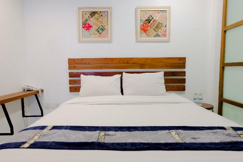 Augustina Home Malang Extérieur photo